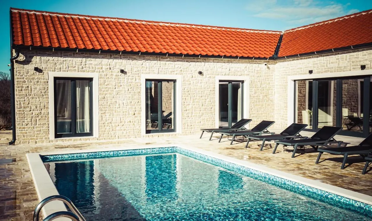 Luxury Villa Mala Privlaka  Croatia
